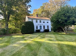 57 Main St N, Woodbury, CT 06798