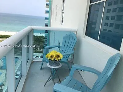 The Waverly At Surfside B — Photo 2
