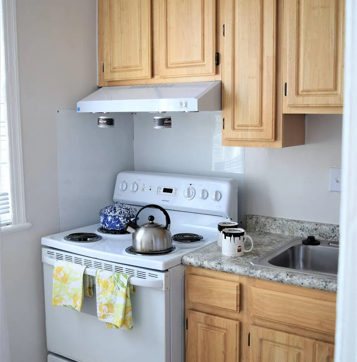 Colonial Village West — Photo 4