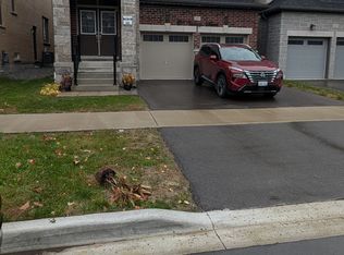 27 Vickery St, Whitby, ON L1P0L2