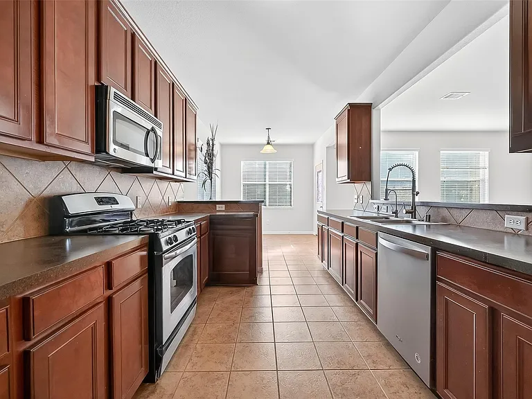 21623 Mid Peak Way — Photo 11