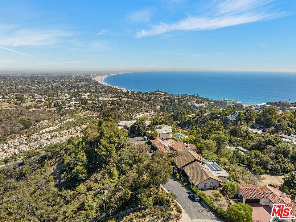 880 Vista Pacifica Pacific Palisades, CA, 90272 Apartments for Rent
