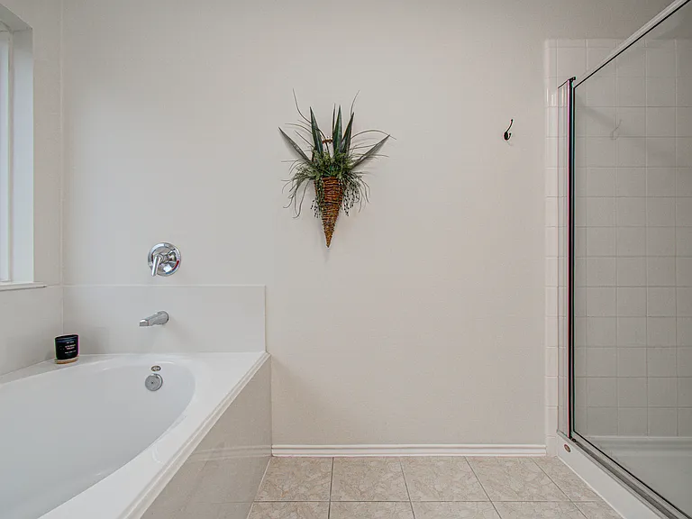 7211 Crescent Mills Dr — Photo 24
