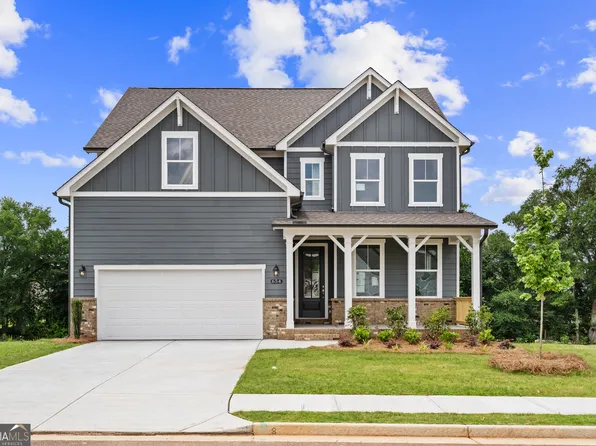 654 Grand Wehunt Dr, Hoschton, GA 30548