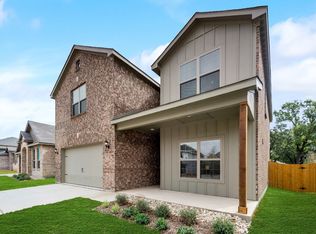 7629 Thunder River Rd, Fort Worth, TX 76120