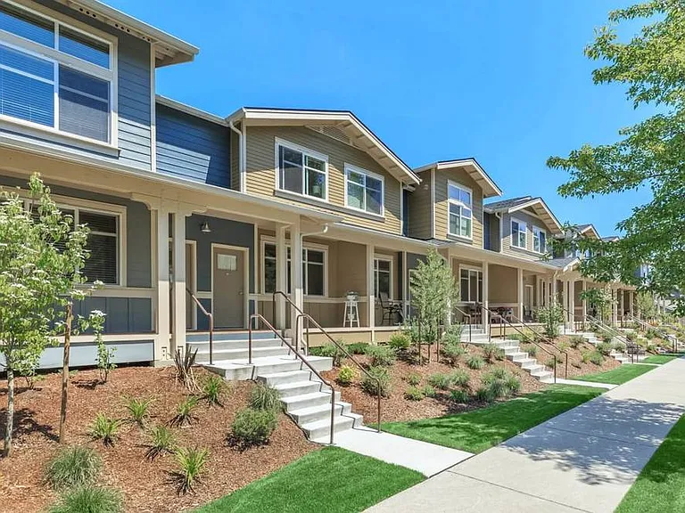 The Woodlands Townhomes — Photo 7