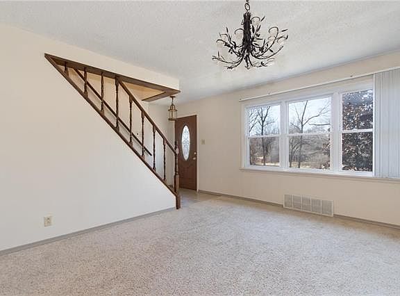 3rd image of 11110 Jerries Ln