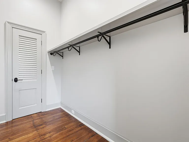 124 E McDonough St — Photo 87