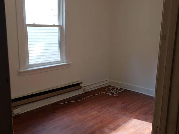 4th image of 1320 W Wythe St