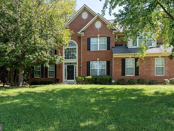 2nd image of 6013 Glenn Dale Rd