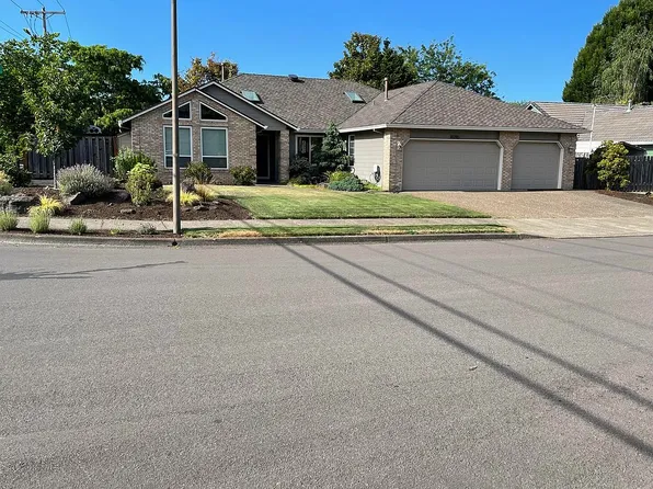 10285 SW Wasco Way, Tualatin, OR 97062