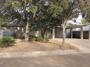 8655 Oakridge Loop, Laredo, TX 78045