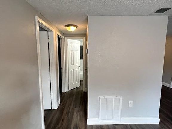5th image of 908 35th Ave W #1B