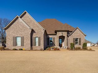 17 Cheddleton Dr, Jackson, TN 38305