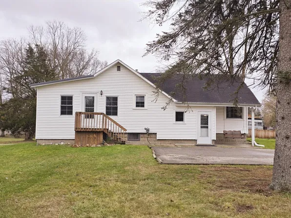 825 Brad St, Lansing, MI 48911