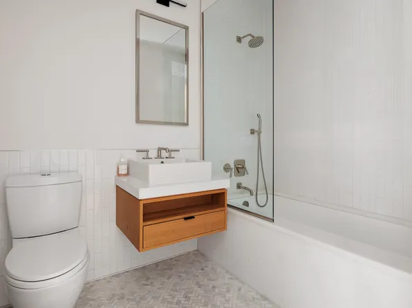 204 Forsythe Street PH6 image 24 of 24