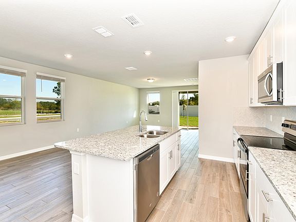 3rd image of 566 Amadoras Way St