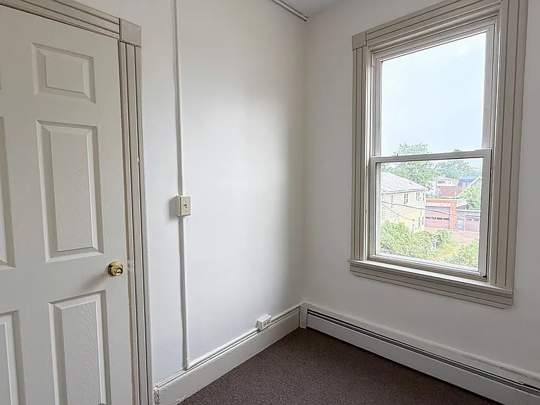31-33 Bond St — Photo 41