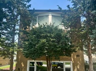 10324 Canterbury St #1, Westchester, IL 60154