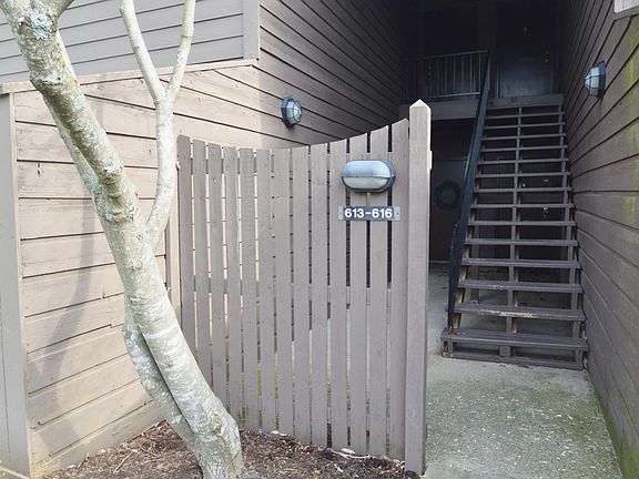 3rd image of 750 Shaker Dr APT 615
