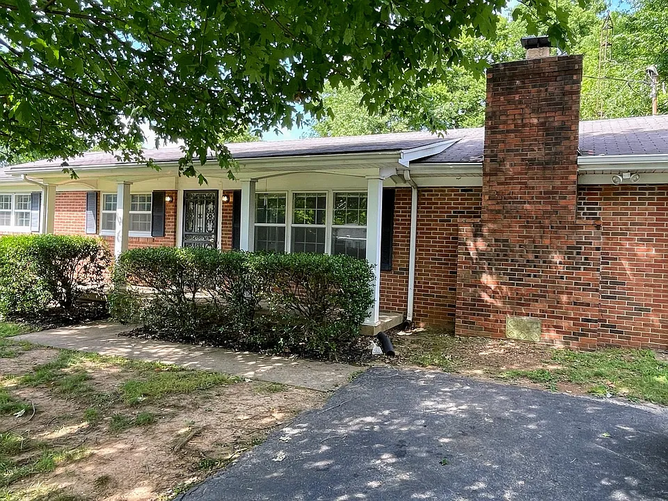 324 Gatewood Ave