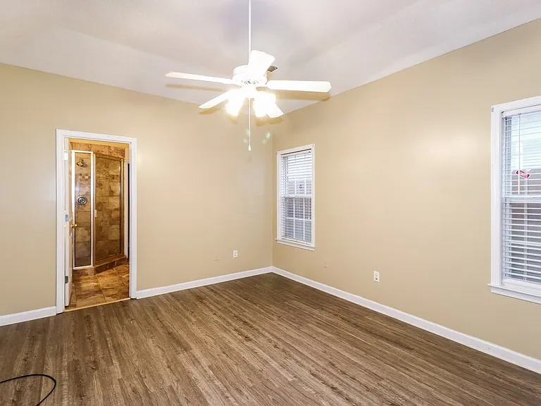 8691 Overcup Oaks Dr — Photo 15