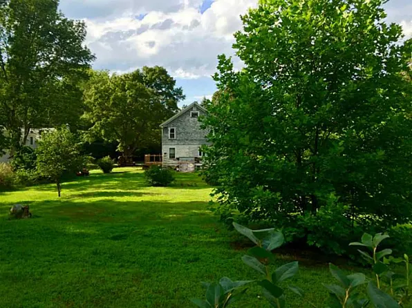 64 W Allenton Rd, North Kingstown, RI 02852