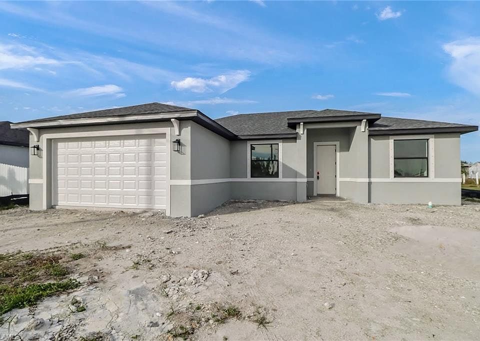 1st image of 408 Chiquita BLVD N