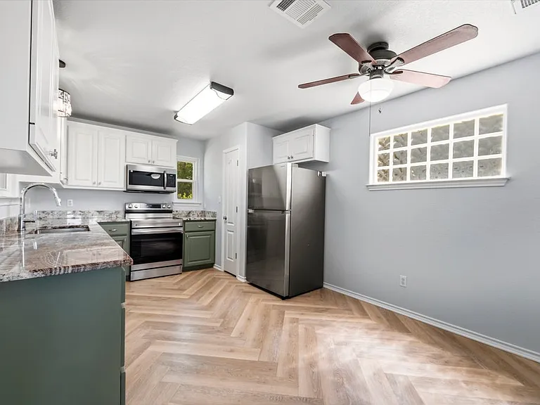150 Shady Bluff Dr — Photo 6
