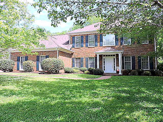 1st image of 325 Wyndover Dr