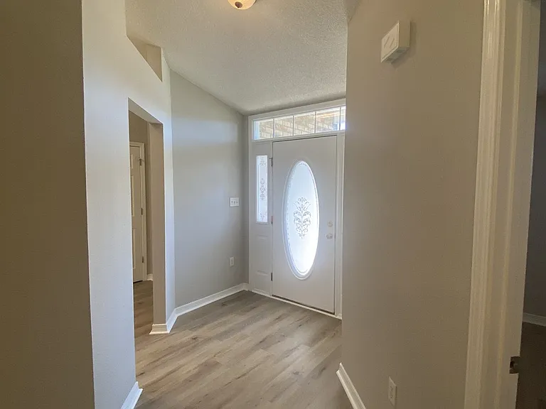 9676 Parker Lake Cir — Photo 4
