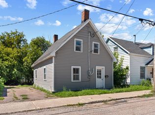 42 Bonnechere St W, Renfrew, ON K7V1Z1