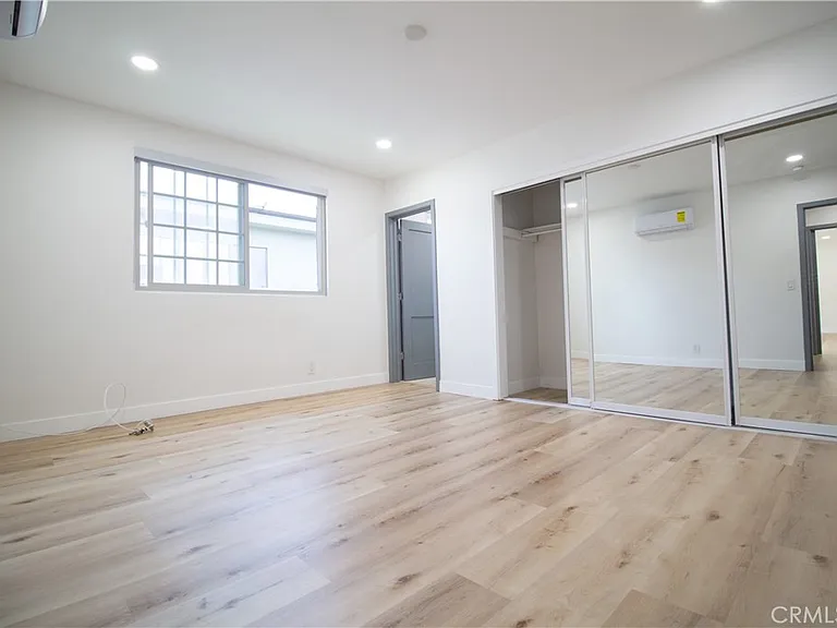 835 S Sherbourne Dr #9 — Photo 10