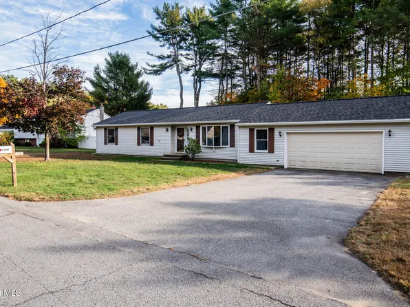 49 Bronk Drive, Queensbury, NY 12804