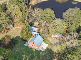 70 Holland Ln, New Hill, NC 27562