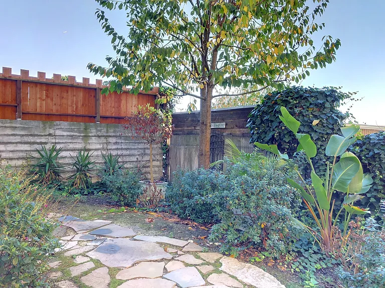2134 Green St #5 — Photo 22
