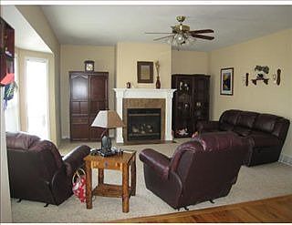 2nd image of 4218 Blue Beech Ln