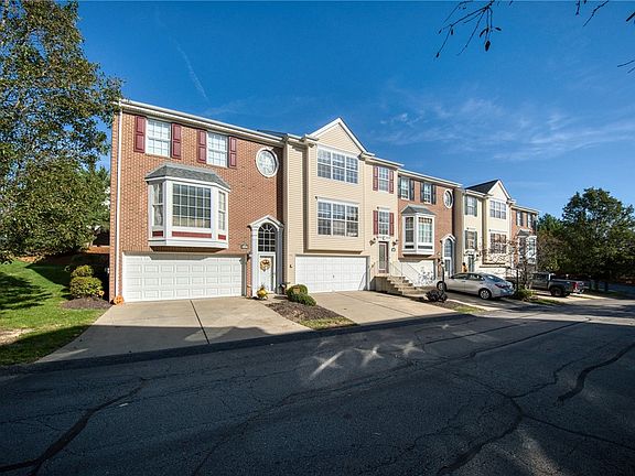 3rd image of 10514 Forest Hill Dr