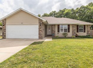 207 Dixie Ave, Clever, MO 65631