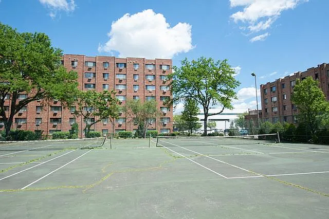 5348 N Cumberland Ave #410 — Photo 2