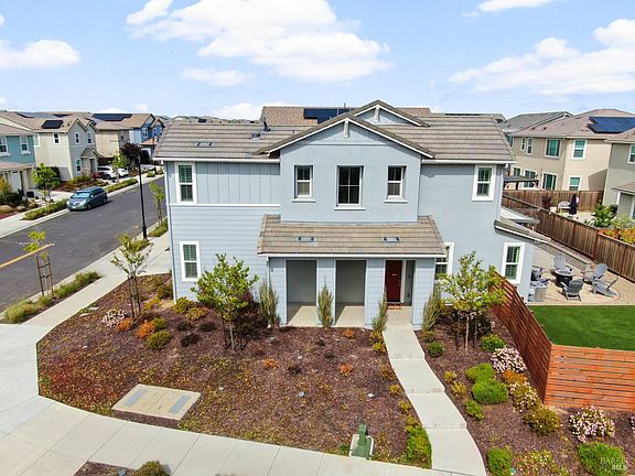 3rd image of 2400 Mandarin Drive