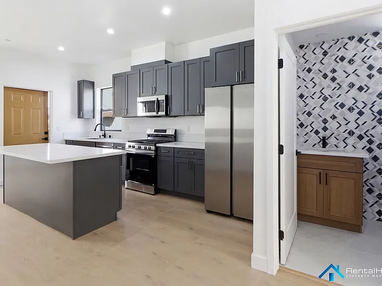 326 3/4 N La Fayette Park Pl — Photo 3