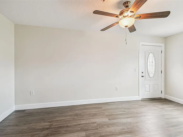 650 E Tarpon Ave #C1 — Photo 22