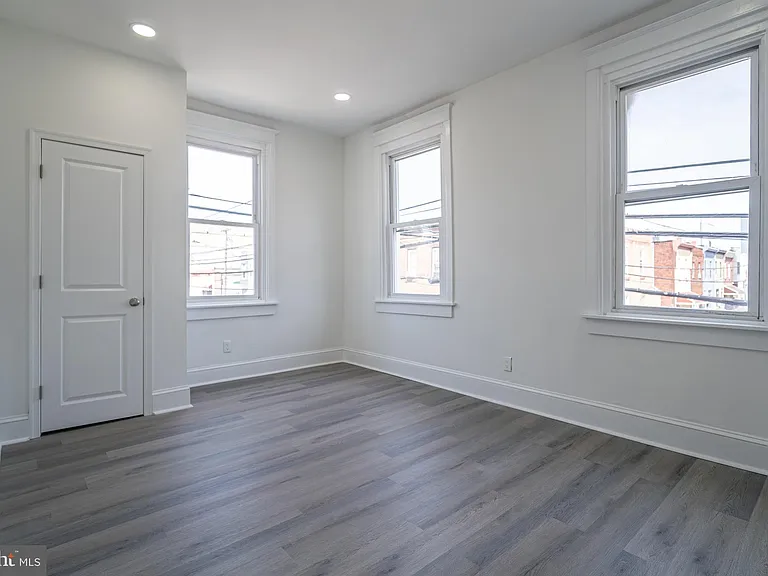 2410 Wharton St #2 — Photo 18