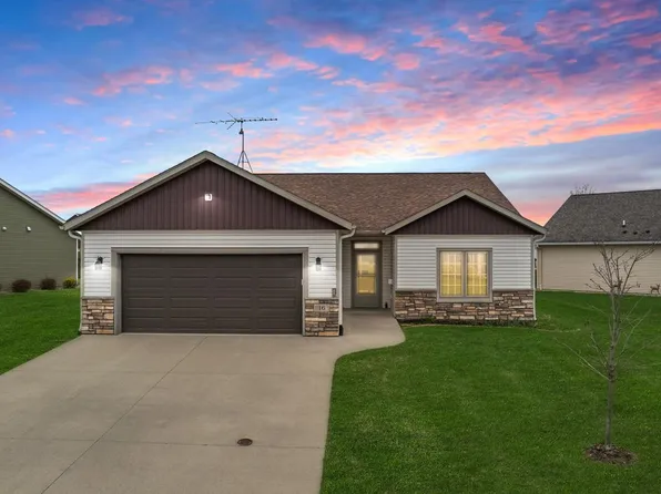 16 Abbey Ln, Kasson, MN 55944