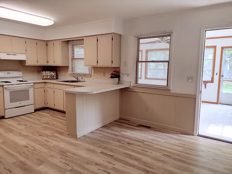 16967 Idaho Ct — Photo 10