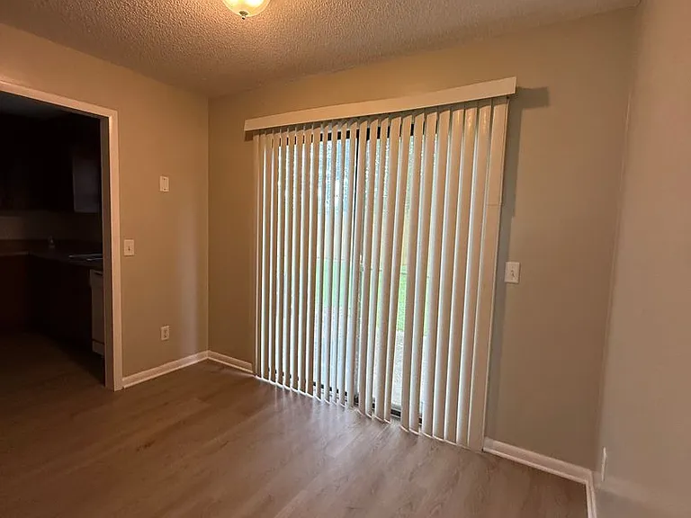 100 Anthony Circle — Photo 5