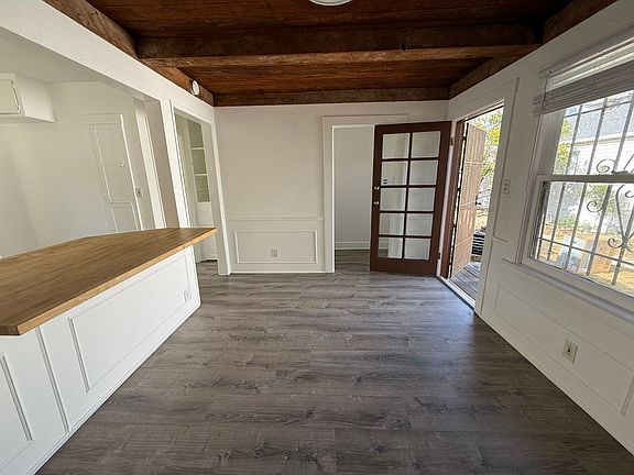 4th image of 6028 Eleanor Ave #6028