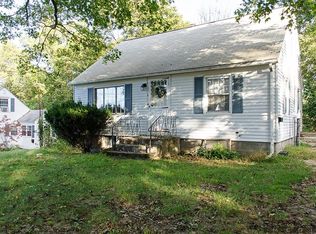 6 Goucher Ave, Worcester, MA 01605