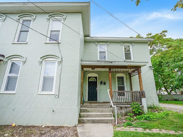 151 Straight Ave SW